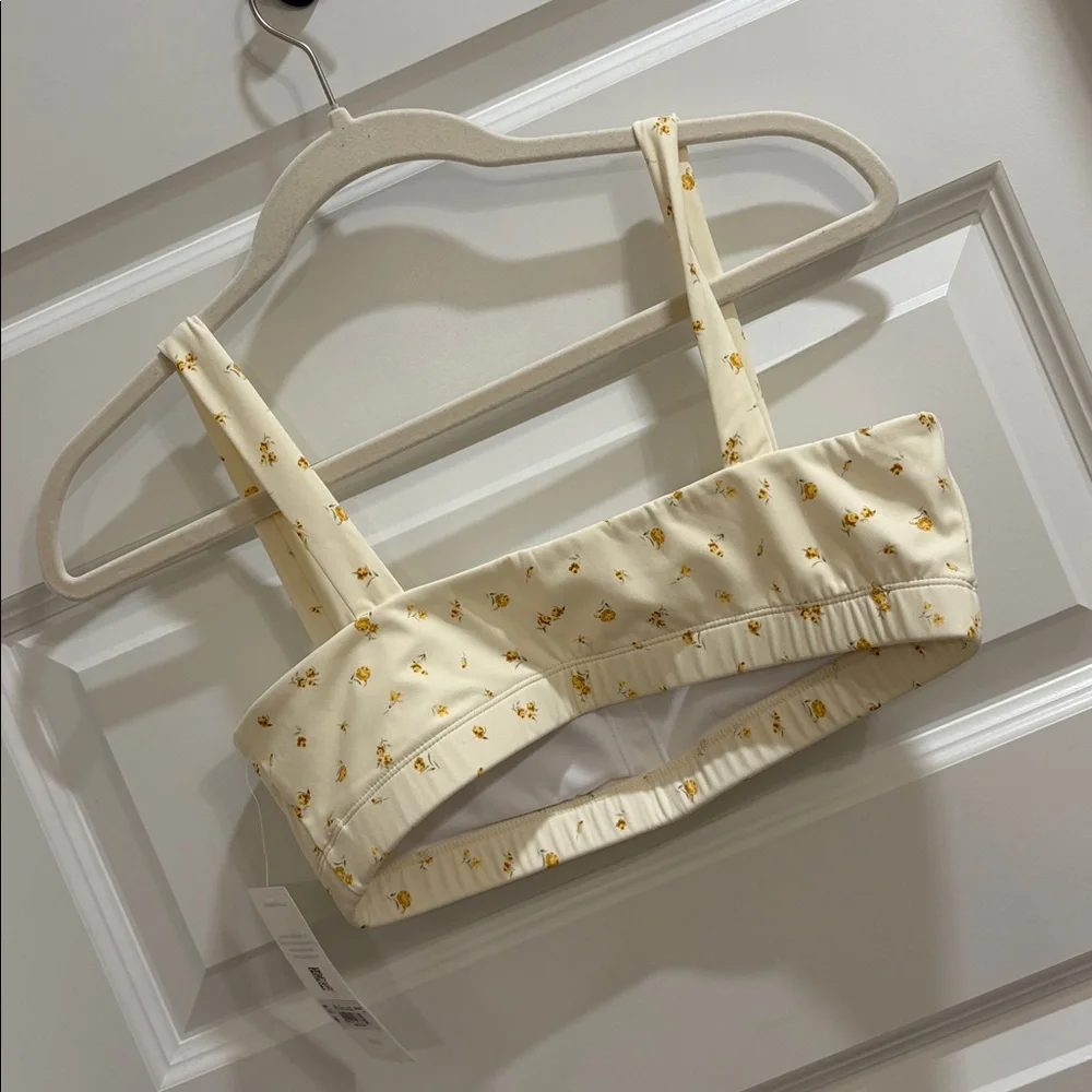 ✨NWT~Altar’d State “Raise the Bar” Floral Sports Bra✨ - Picture 7 of 7